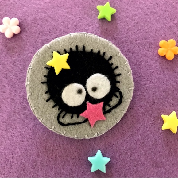 Soot Sprite studio ghibli felt pin brooch patch spirited away - Picture 2 of 3